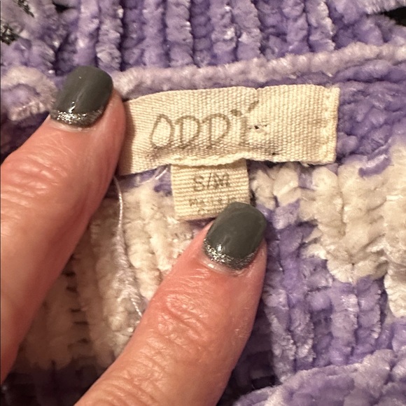 Oddy Star Distressed Soft Chenille Sweater 3/4 sleeves box fit S/M - Picture 4 of 7